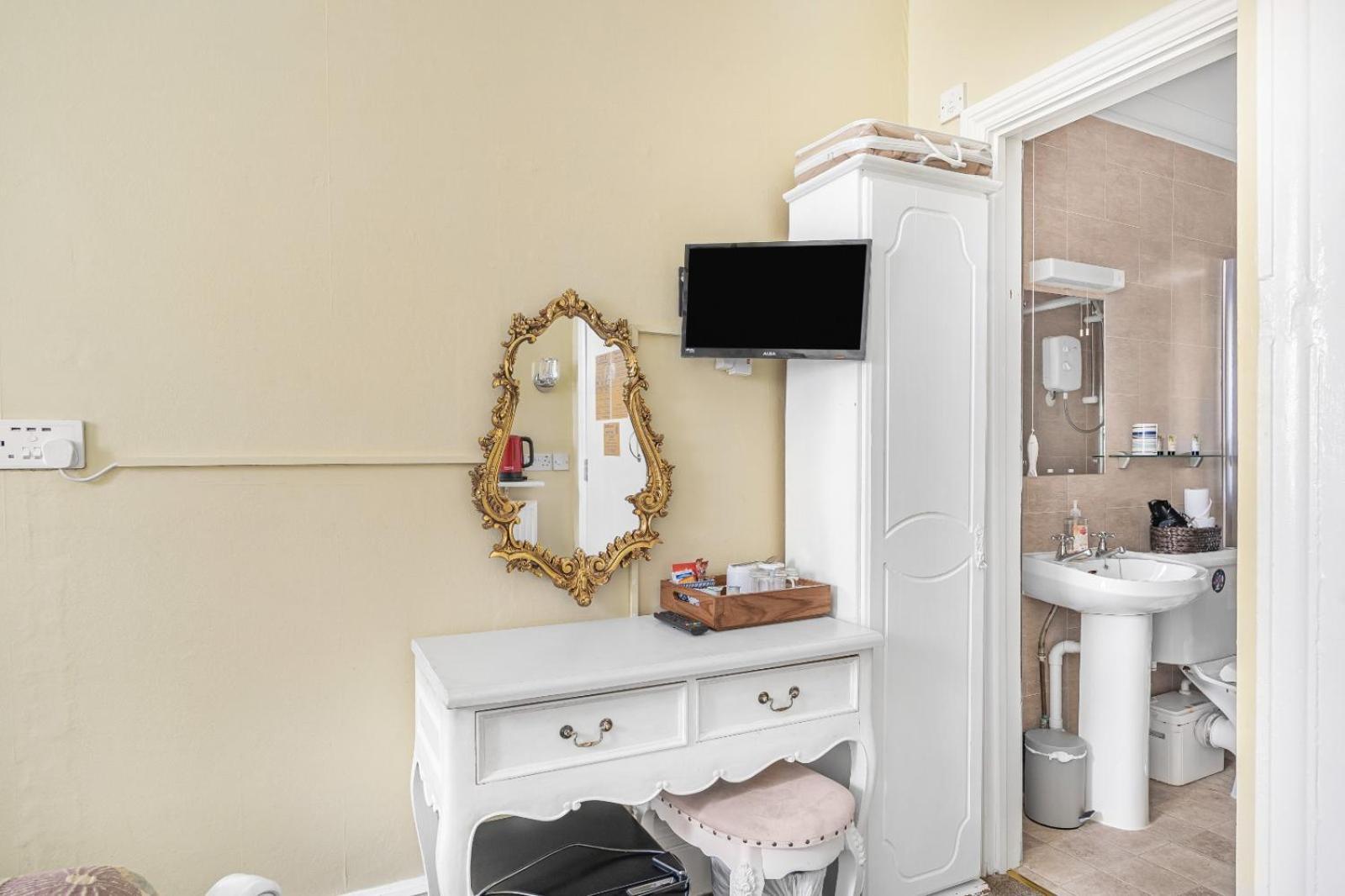 Summerlands Guest House Торки Экстерьер фото